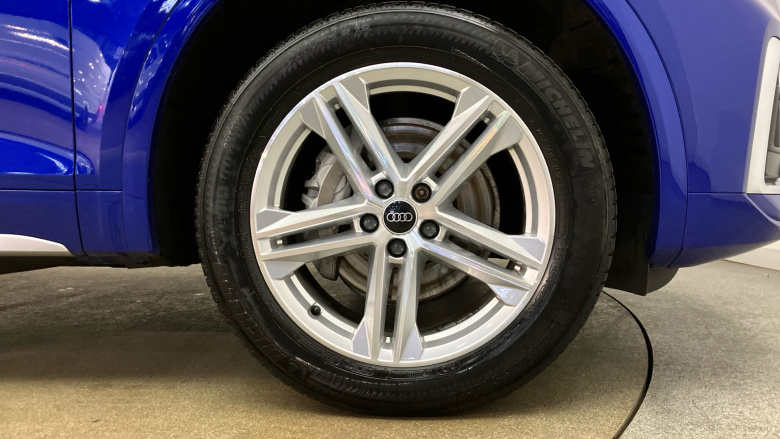 Audi Q5 40 TDI Quattro S Line 5dr S Tronic Diesel Estate